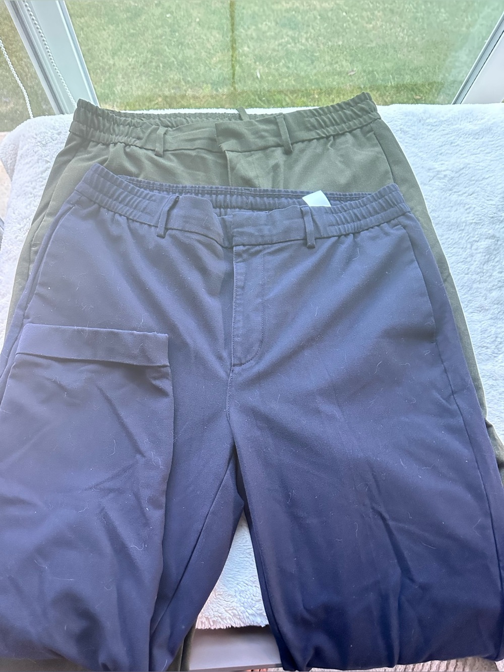 2 Pairs BANANA REPUBLIC Men’s Tapered Pants 👖